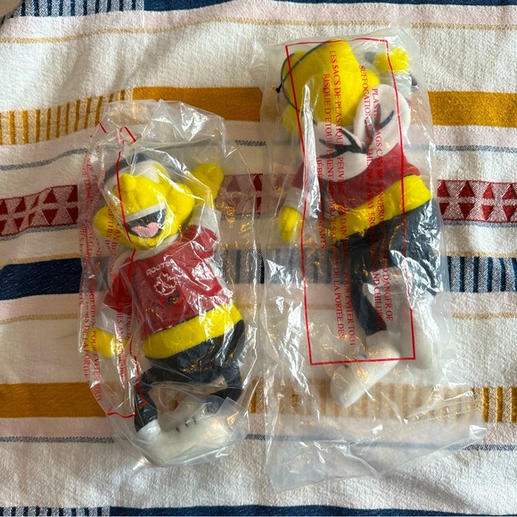 🌻5/$30🌻 ROOTS Vintage Plush Olympics Swimmer Bee and Relay Bee - Picture 1 of 6